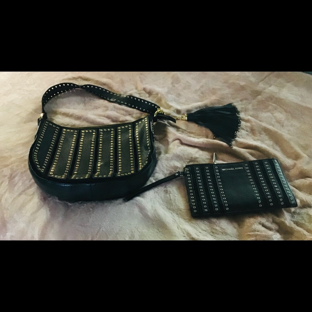 Micheal Kors purse and wallet
